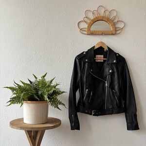 Levi’s - Belted Faux Leather Motorcycle Jacket - Black - Size Large